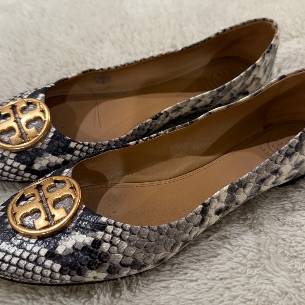 Tory Burch Snake Print Flats with Gold Logo - Picture 3 of 5